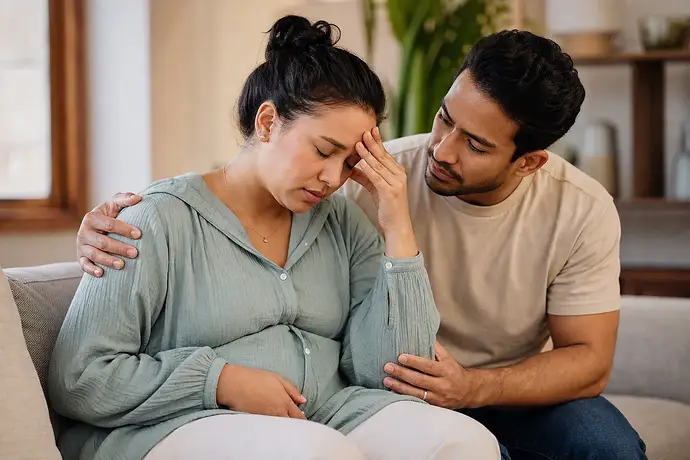 MomBaby editorial image: Gebelik zehirlenmesi (preeklampsi) belirtileri: belirtiler, nedenler ve ne zaman yardım alınmalı